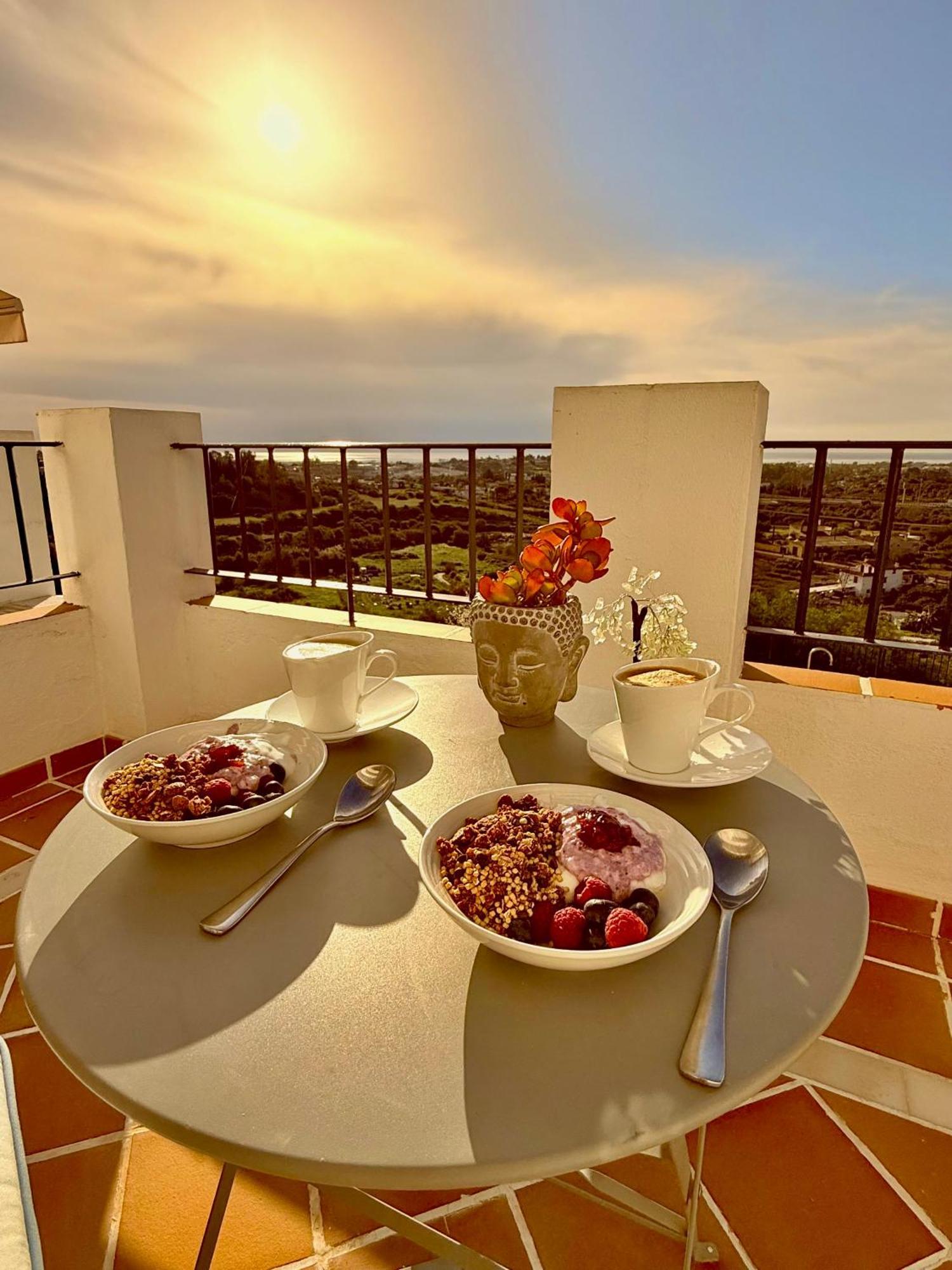 Calm Escape Hotell San Pedro de Alcántara Exteriör bild